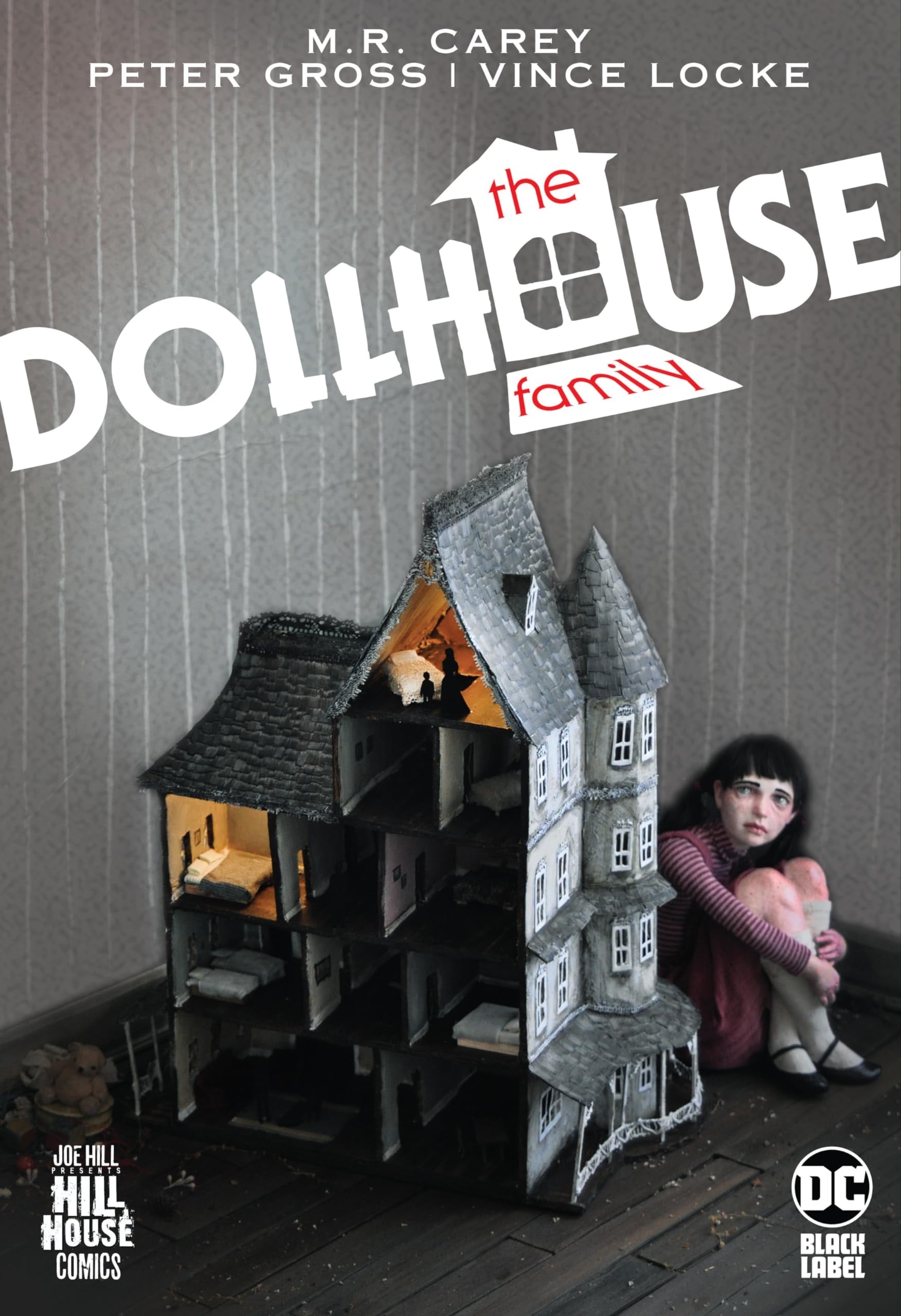The Dollhouse Family (Hill House Comics)